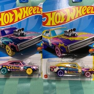 '70 Dodge Charger R/T - Vibrant Purple and Blue